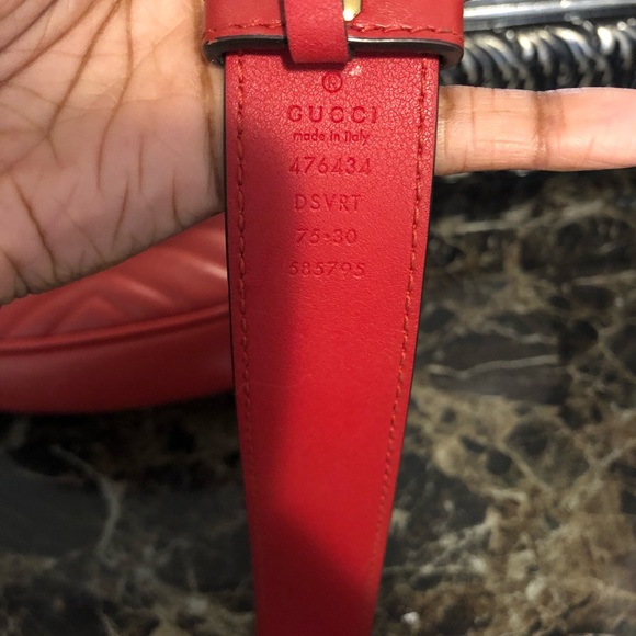 Aunthentic Gucci Fanny Pack - Picture 5 of 6